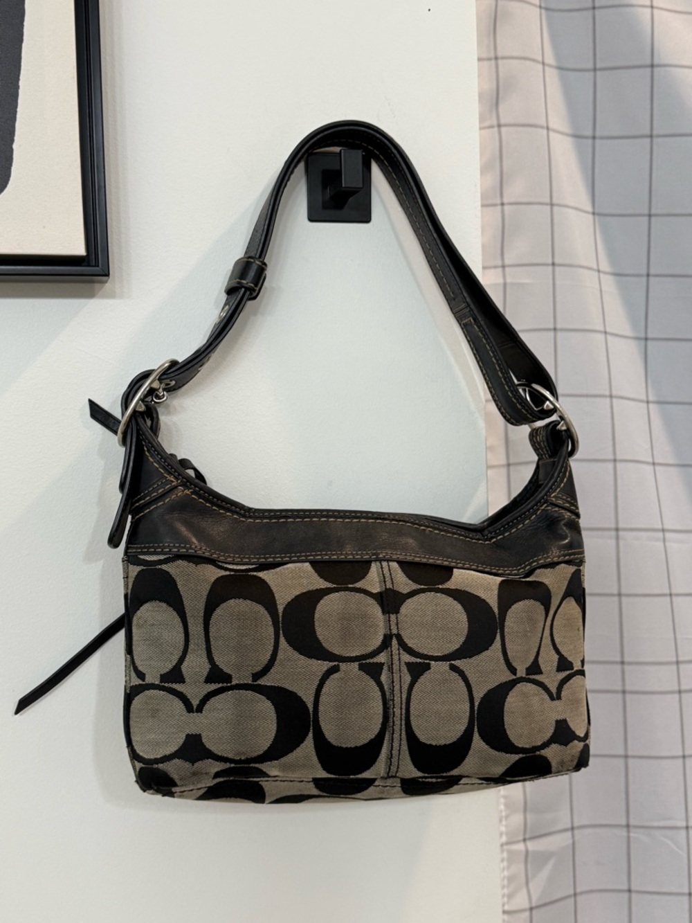 Vintage (2009) Coach Signature Canvas Leather Shoulder Bag- Black